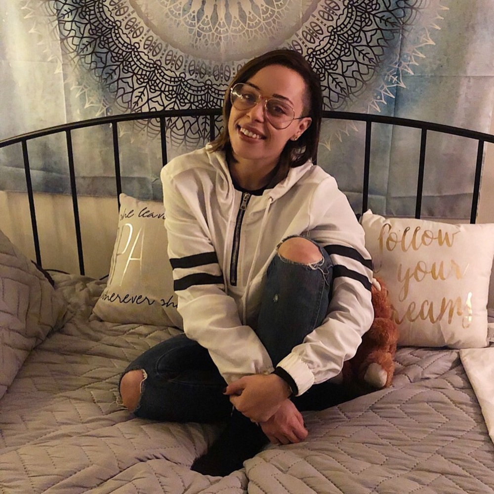 Mens Small pull over windbreaker